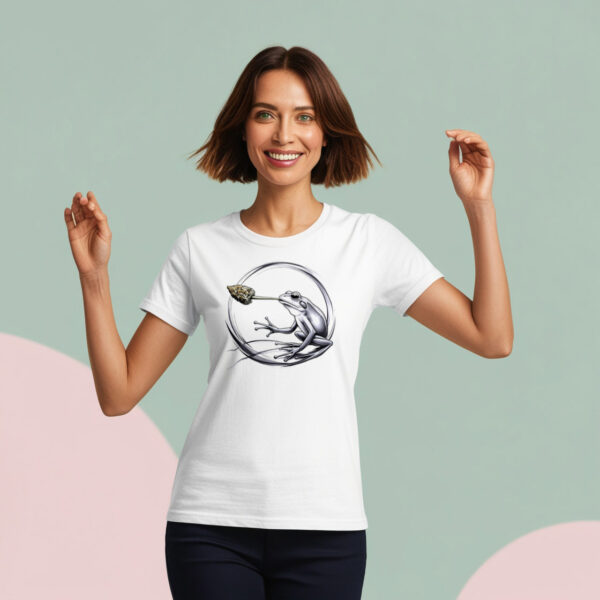 Cool Frog Vibes Smoky and Quirky Crew Neck Tee in Small Size