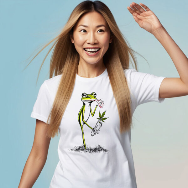 Smokin Frog A Bold and Playful Crew Neck T-shirt Design (4XL)